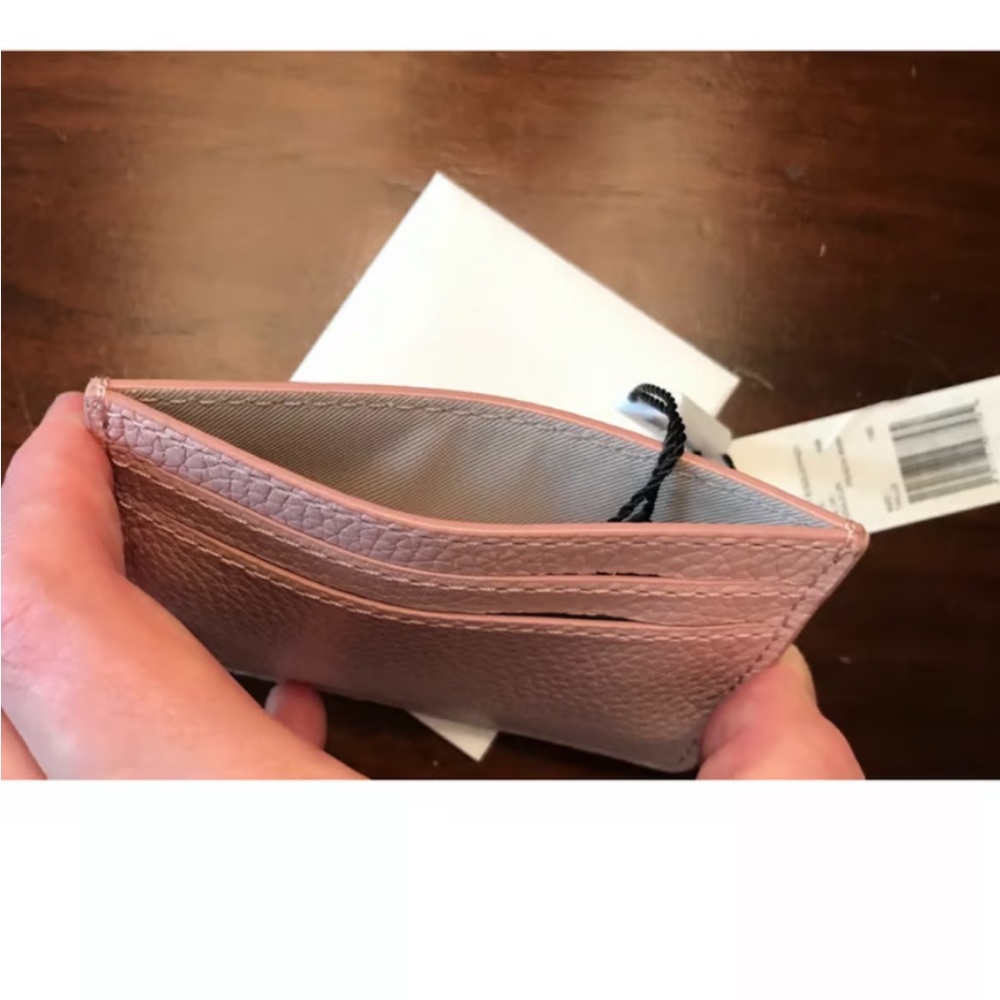 New MARC JACOBS Leather Card Holder Peach /Pink Gold Tone Hardware Slim Wallet - Picture 6 of 7